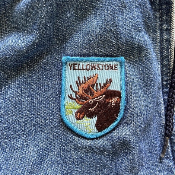 Vintage Womens Denim Jacket Yellowstone Patch Hooded Lined 90s USA - Picture 6 of 16